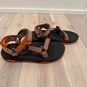 Teva orange hiking sandals Sz 3 woman's